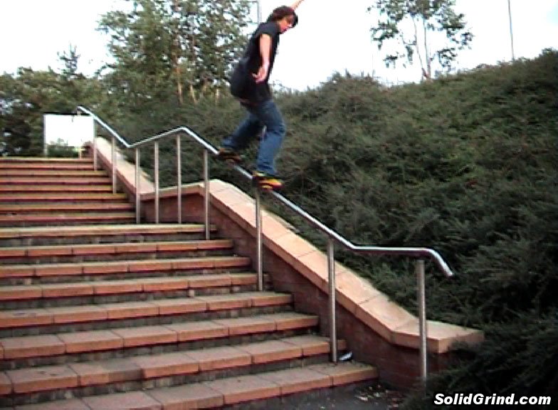 Luke, frontside Asda Thurmaston Kink Rail