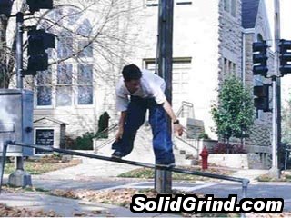 Strider Patton hittin a Frontside