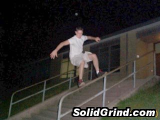 Ian Walsh hittin a Frontside