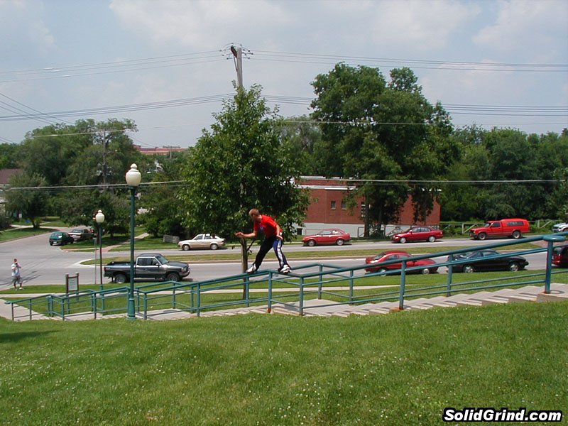 Daylon Smith sliding the huge Iowa City kink