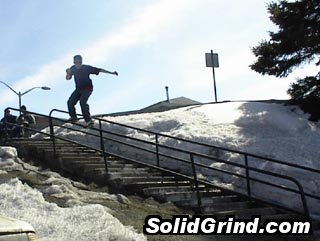 Gabriel hittin a Frontside